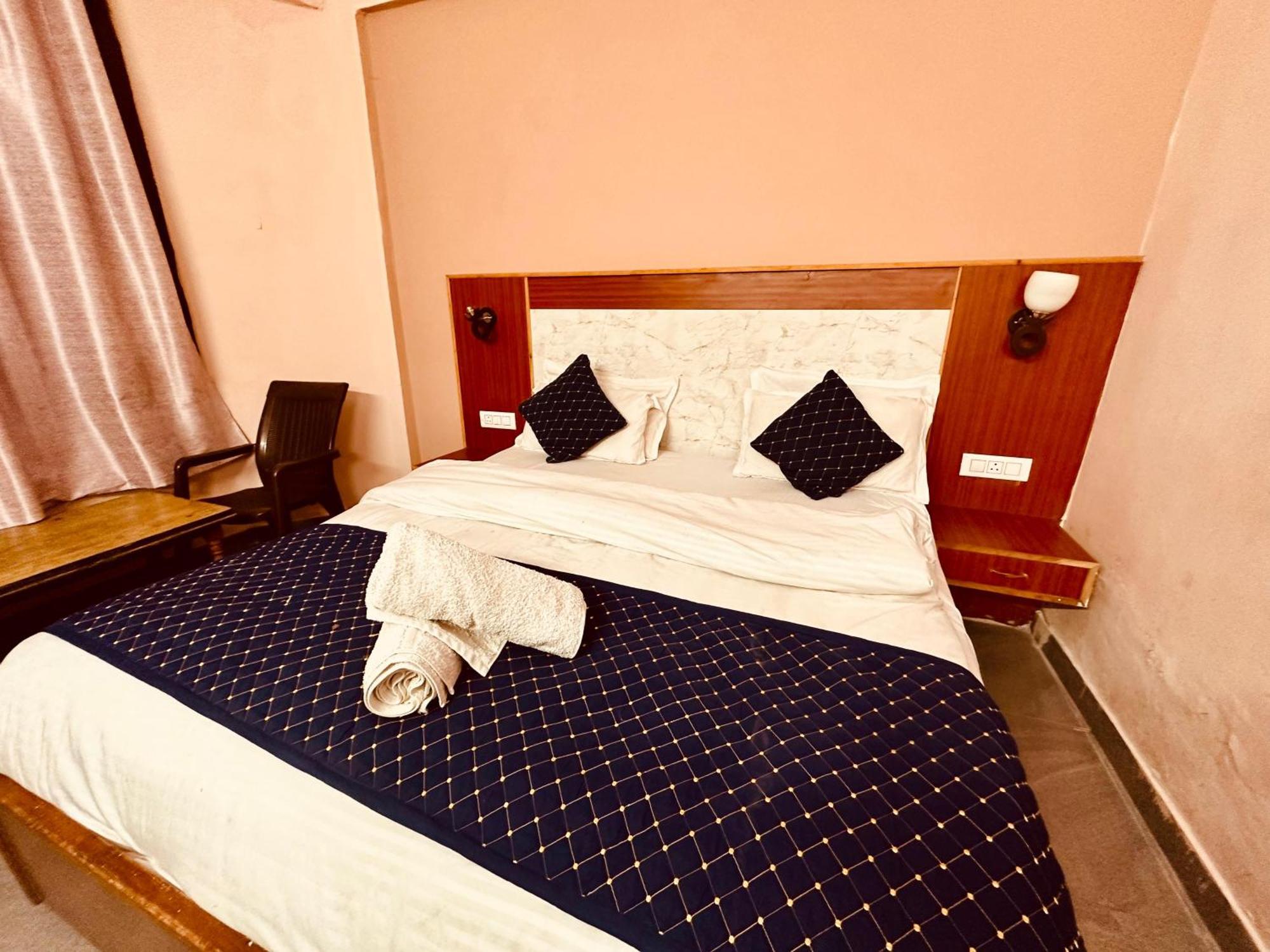 Hotel D Kanchan Manali Ngoại thất bức ảnh