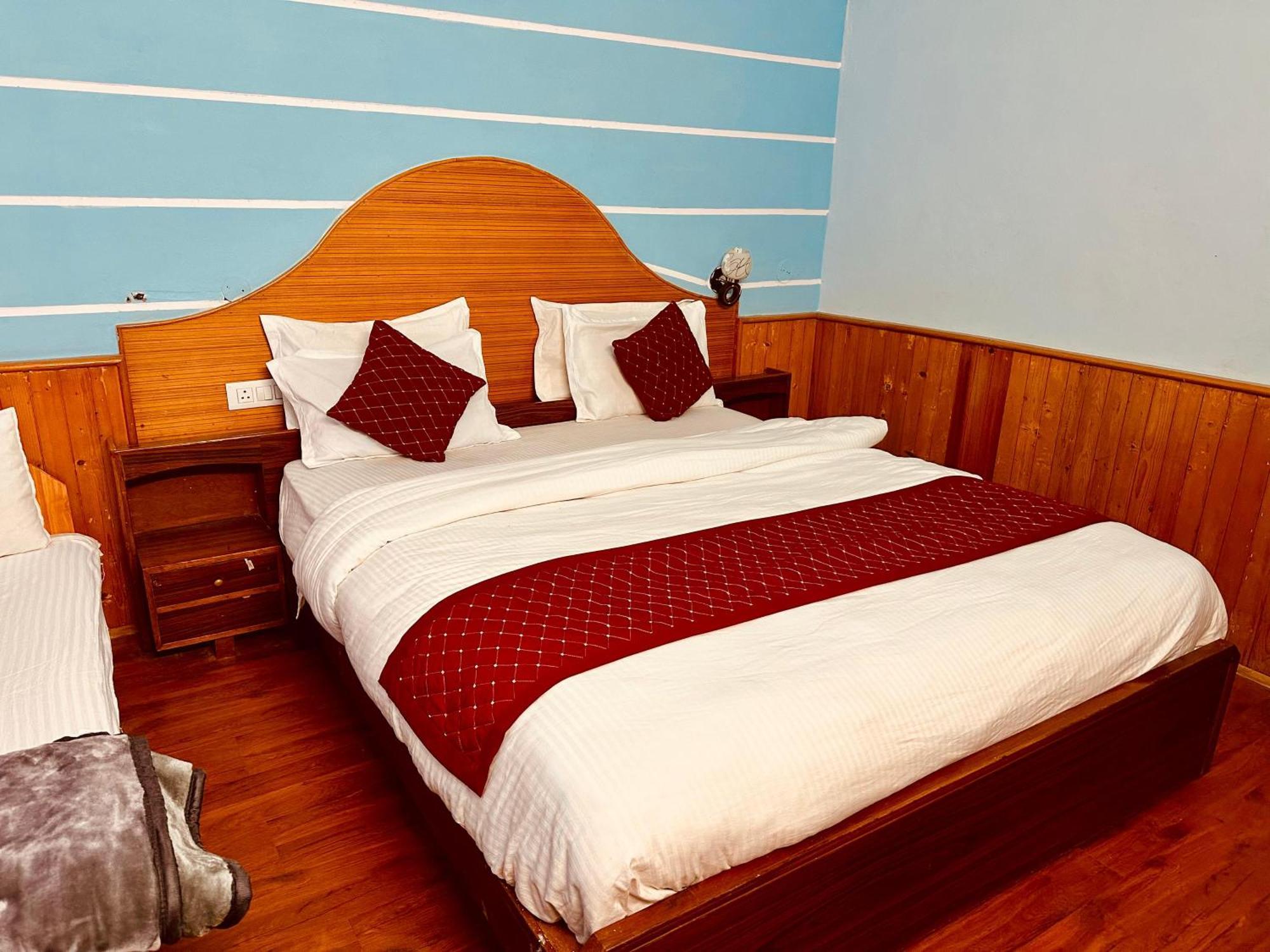 Hotel D Kanchan Manali Ngoại thất bức ảnh