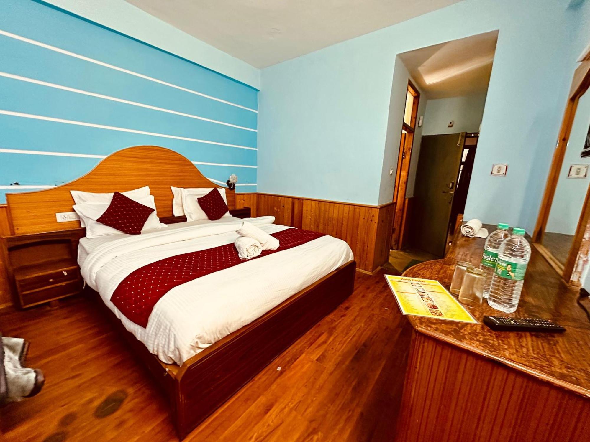 Hotel D Kanchan Manali Ngoại thất bức ảnh