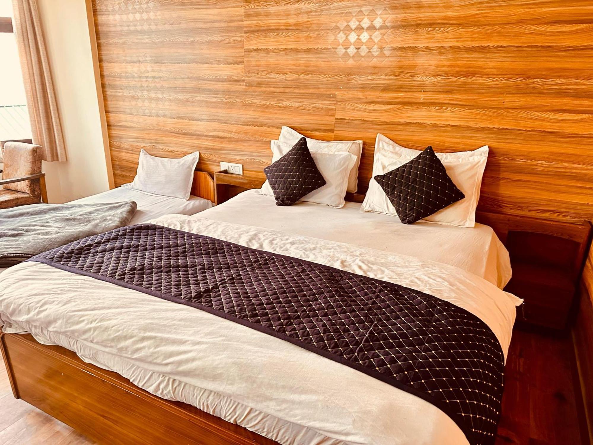 Hotel D Kanchan Manali Ngoại thất bức ảnh