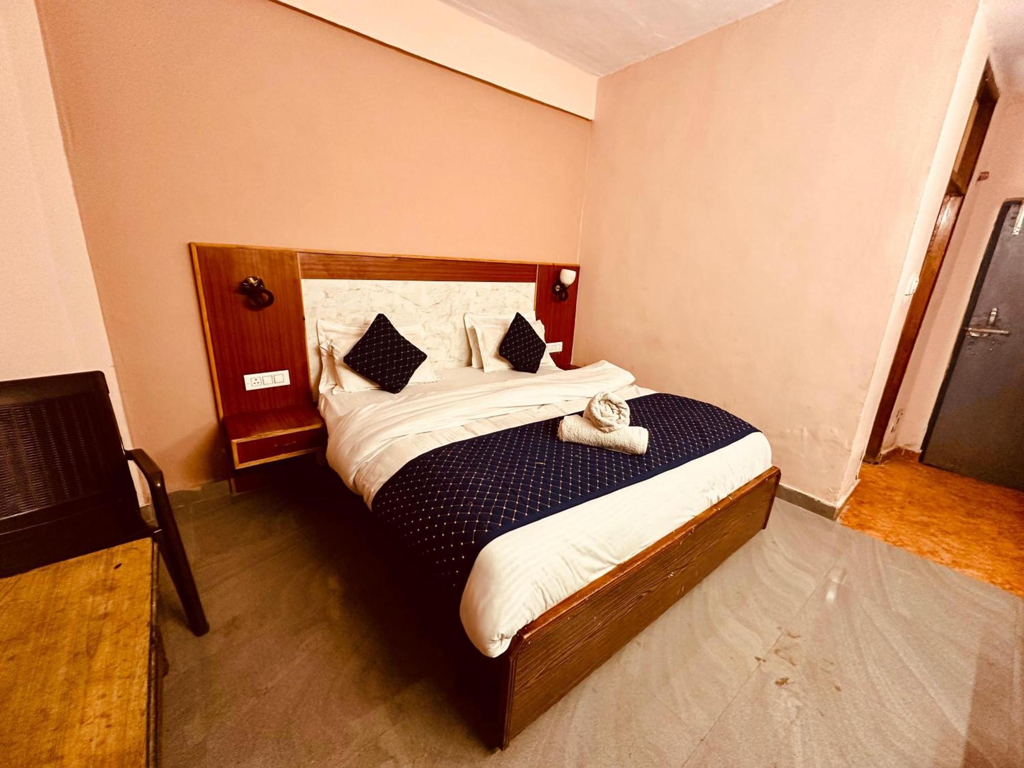 Hotel D Kanchan Manali Ngoại thất bức ảnh