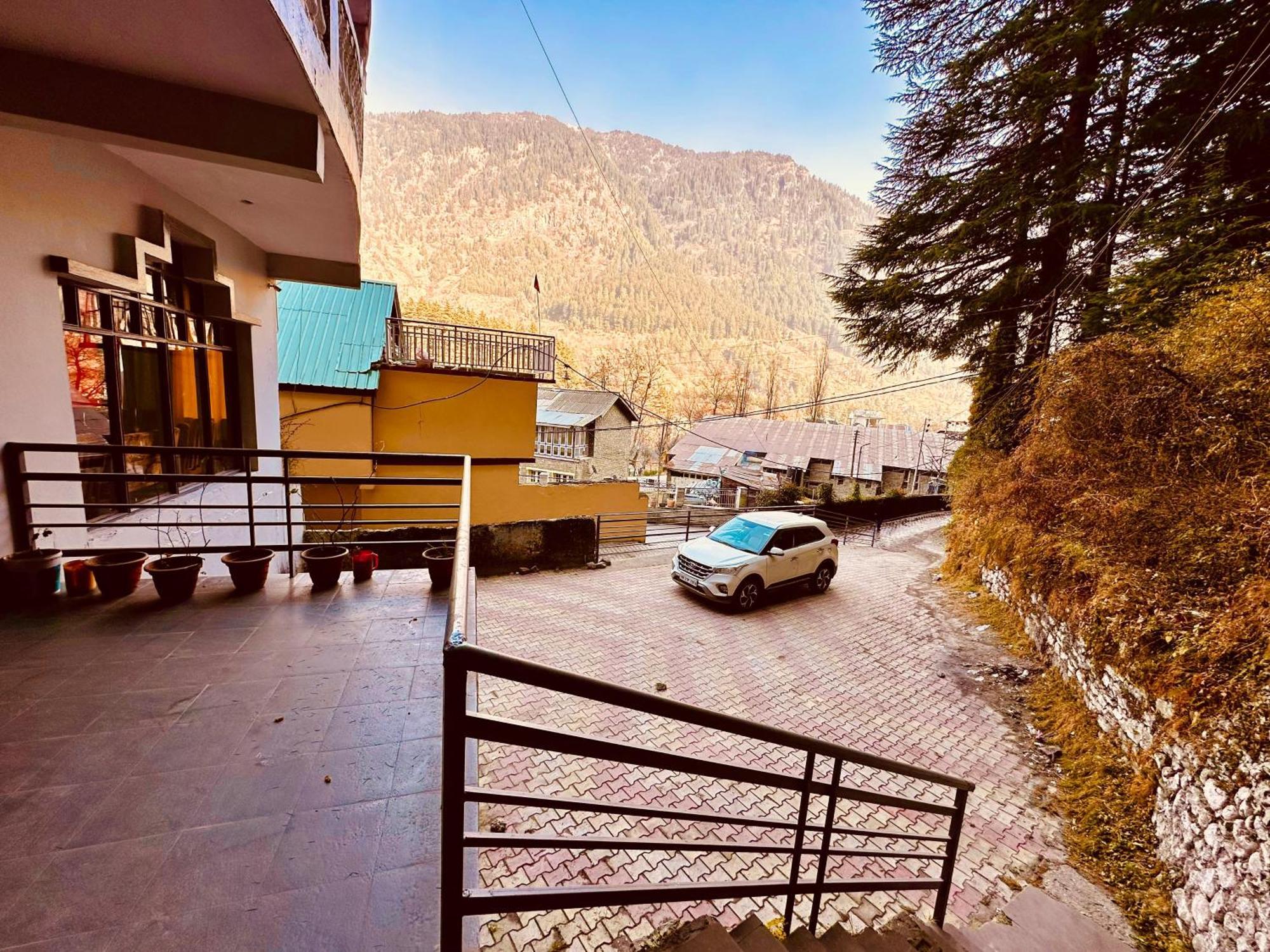 Hotel D Kanchan Manali Ngoại thất bức ảnh