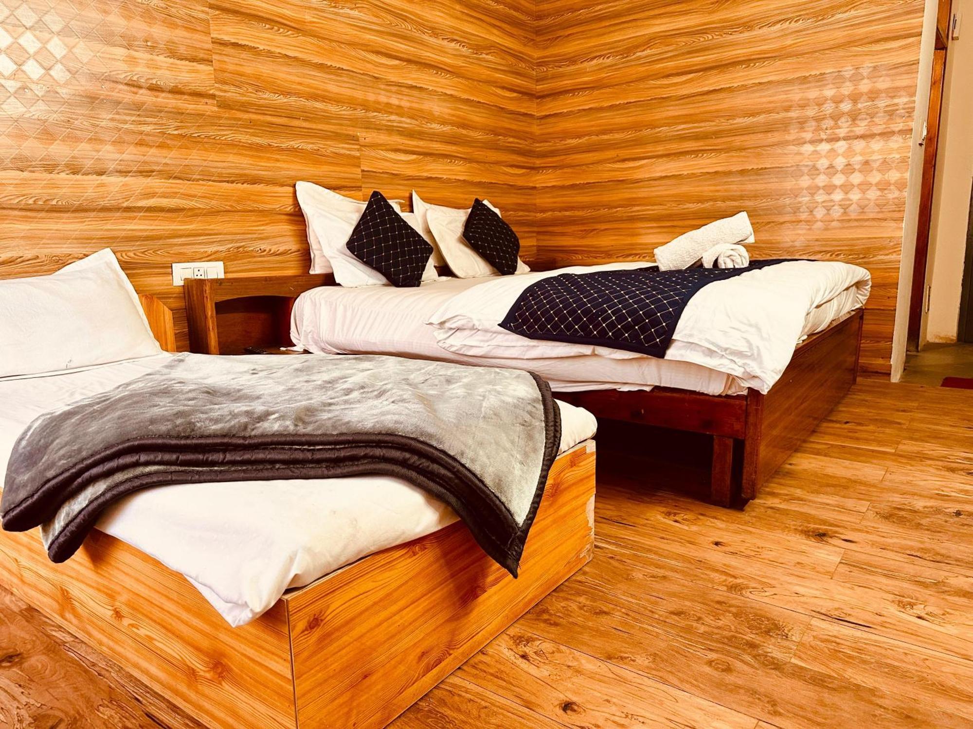Hotel D Kanchan Manali Ngoại thất bức ảnh